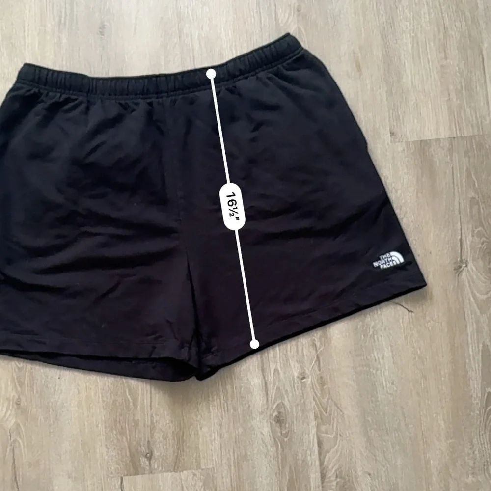 North Face Men’s Black Fleece Sweat Shorts Athleisure Size M